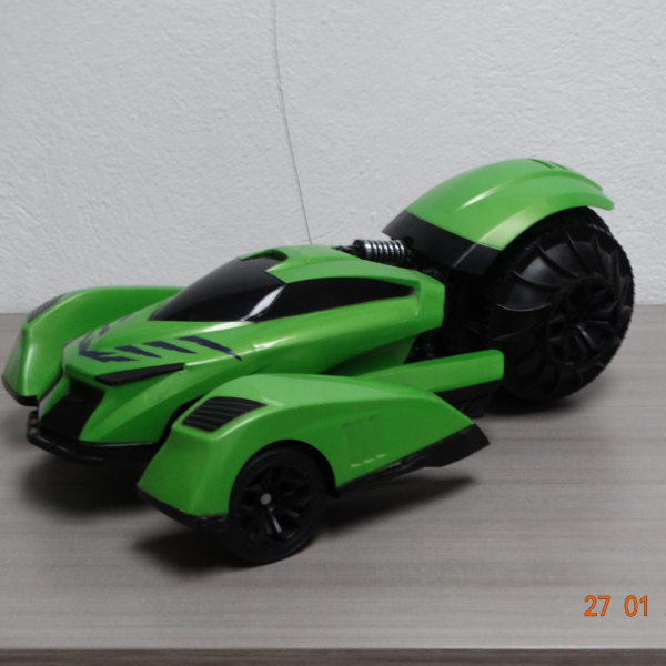 Carro de control Hot Wheels (Usado)