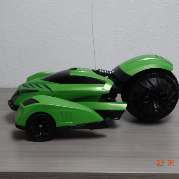 Carro de control Hot Wheels (Usado)